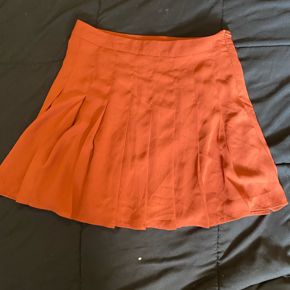 Brick red pleaded skirt
